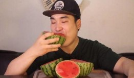 网红被打吃瓜,吃瓜群众热议，真相究竟如何？